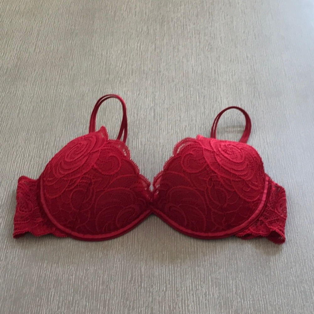 EUC very sexy Victoria’s Secret bra